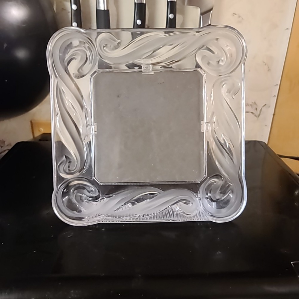 Mikasa Frame